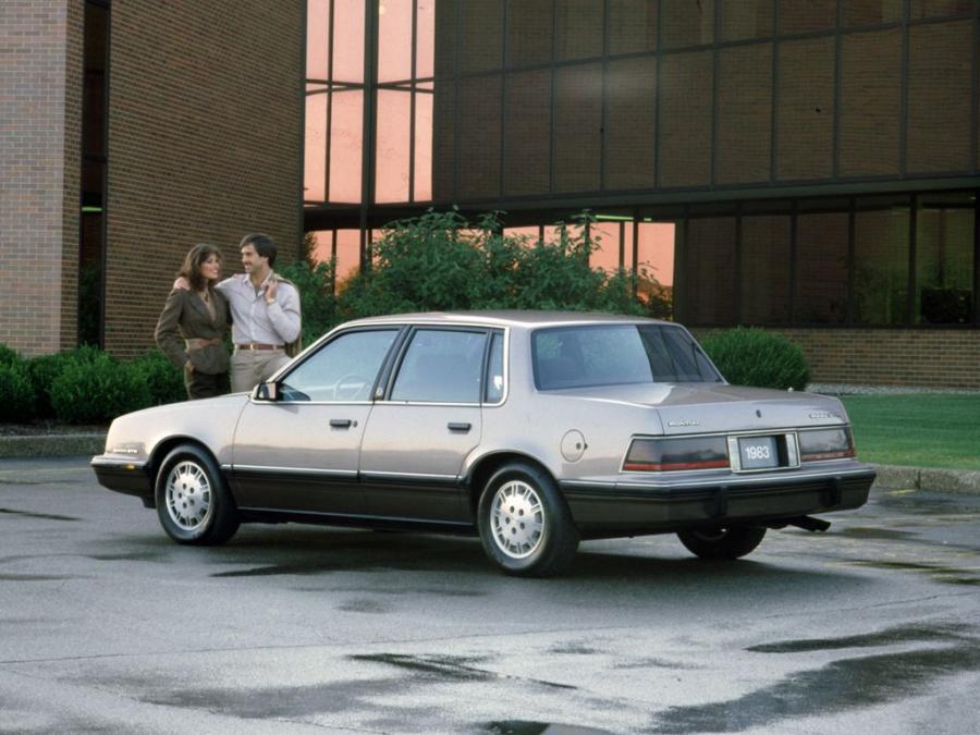  Pontiac 6000 STE 1983 года  (фото 9 из 14)